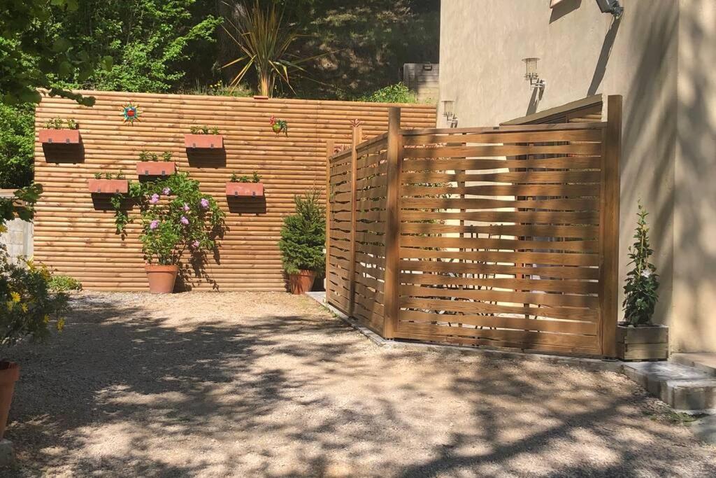 Appartement Au Calme Dans Un Espace Arbore 卢河畔图尔雷泰 外观 照片
