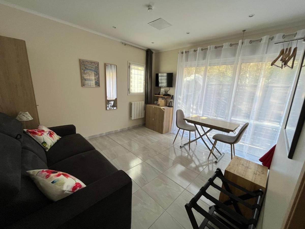 Appartement Au Calme Dans Un Espace Arbore 卢河畔图尔雷泰 外观 照片